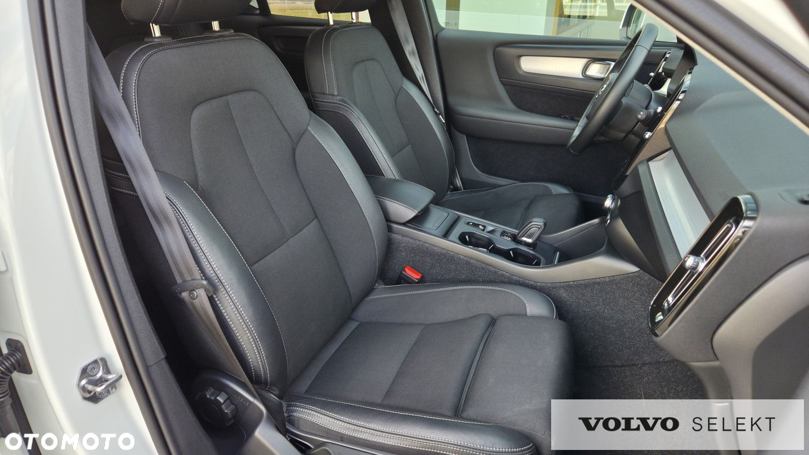 Volvo XC 40 T3 Momentum Pro - 13