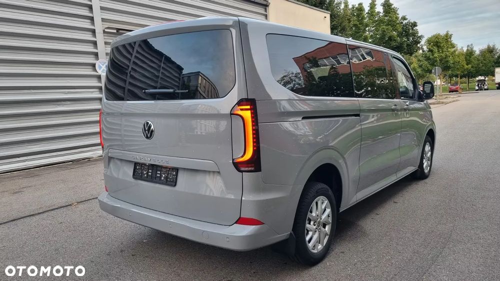 Volkswagen Caravelle - 7