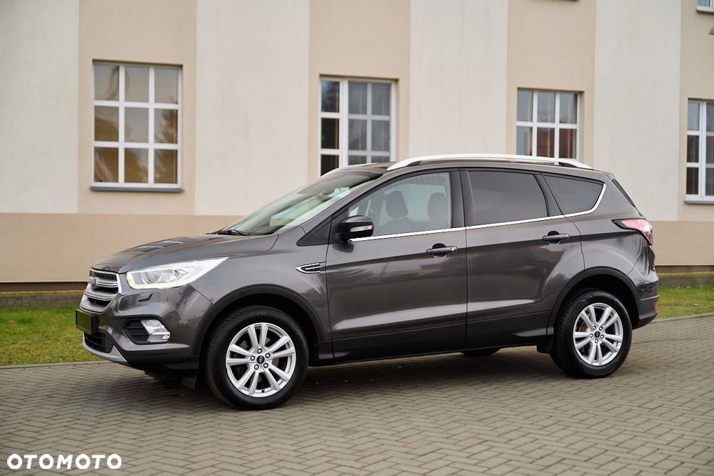 Ford Kuga 1.5 EcoBoost 2x4 Titanium - 6