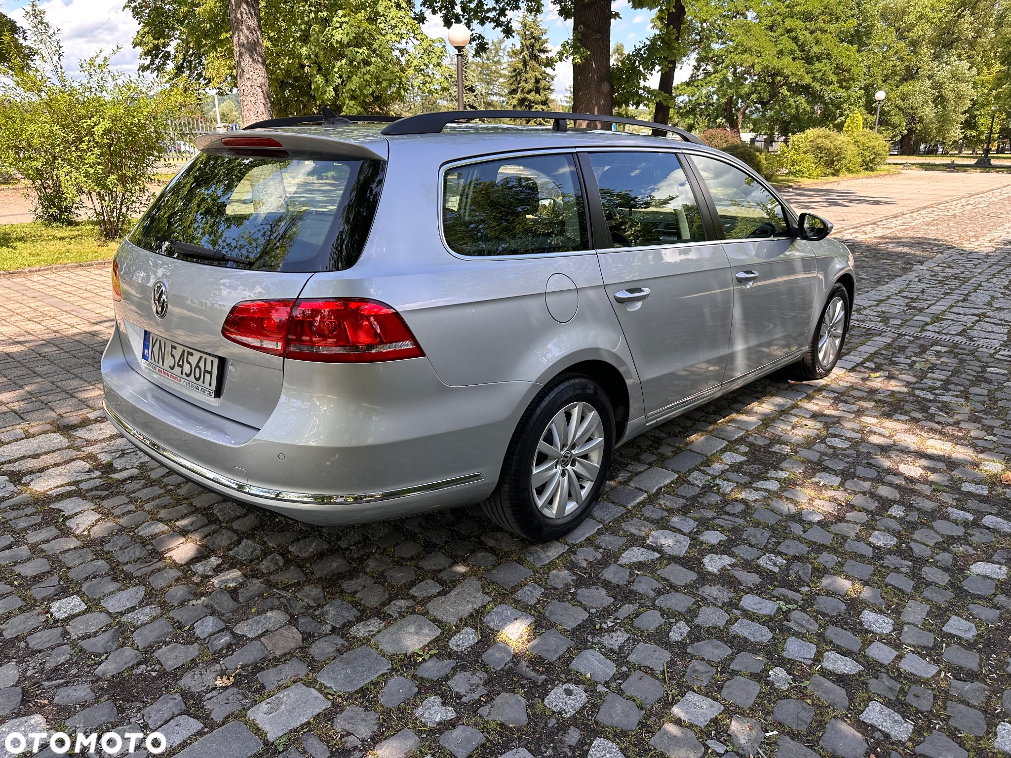 Volkswagen Passat 2.0 TDI Comfortline DSG - 2