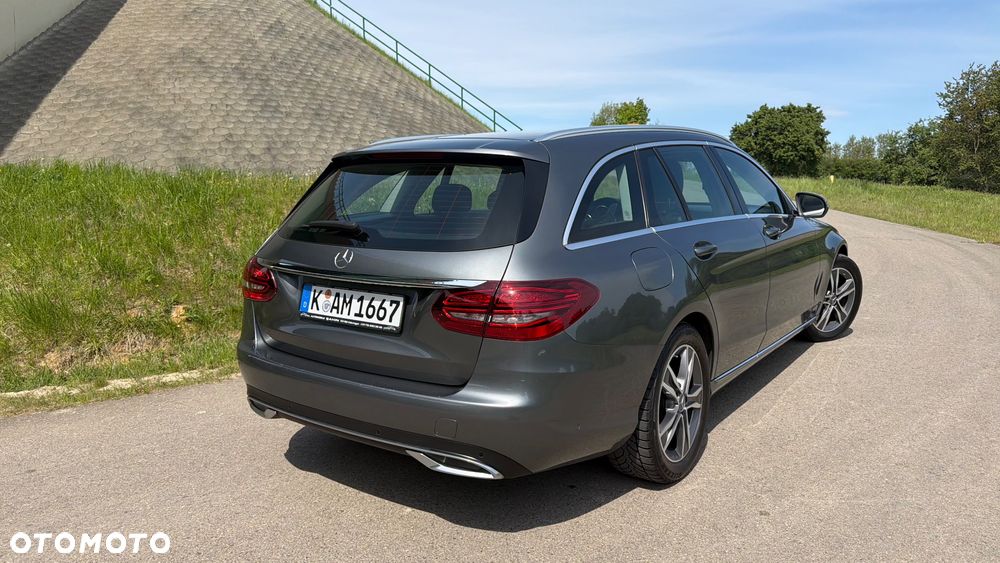Mercedes-Benz Klasa C 200 d 9G-TRONIC - 38