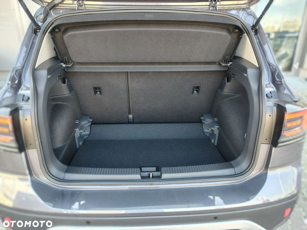 Volkswagen T-Cross - 13