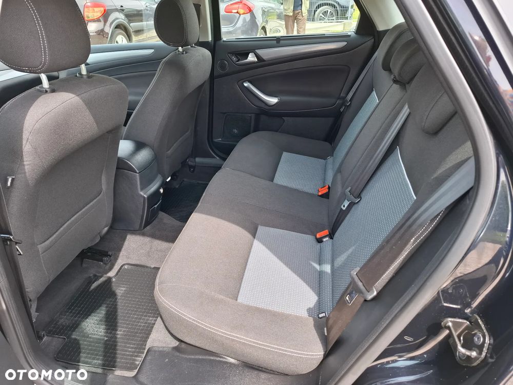 Ford Mondeo 2.0 FF Trend - 8