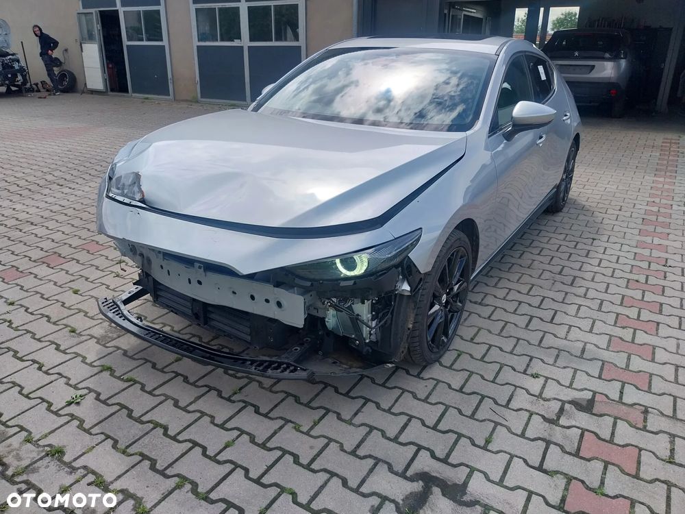 Mazda 3 - 4