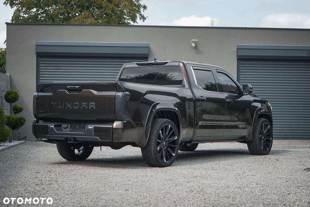 Toyota Tundra - 3