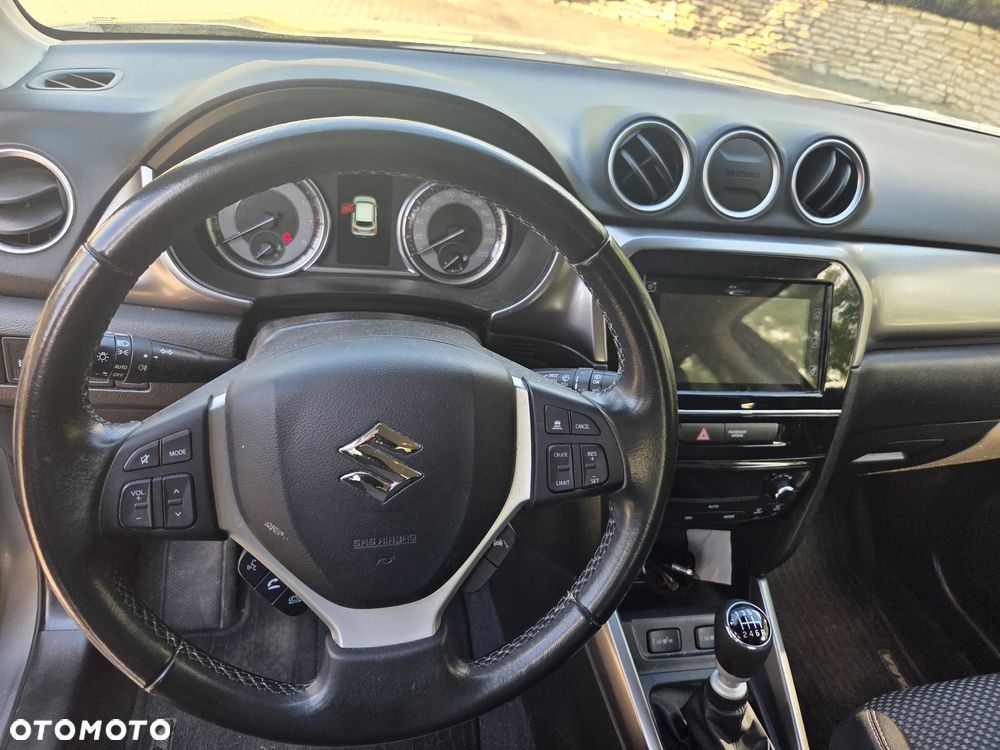 Suzuki Vitara 1.4 Boosterjet Hybrid Comfort - 25