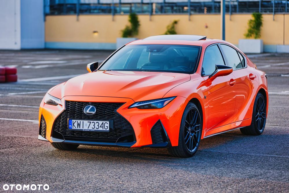 Lexus IS - 1