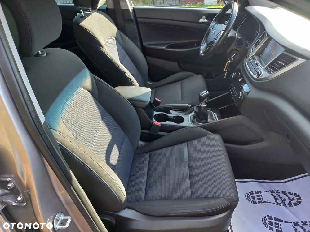 Hyundai Tucson blue 1.7 CRDi 2WD Style - 28