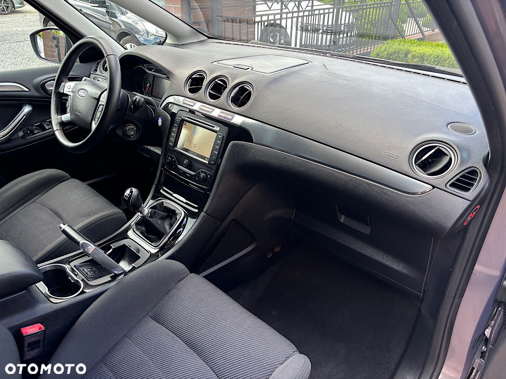 Ford S-Max 2.0 TDCi DPF Titanium - 34