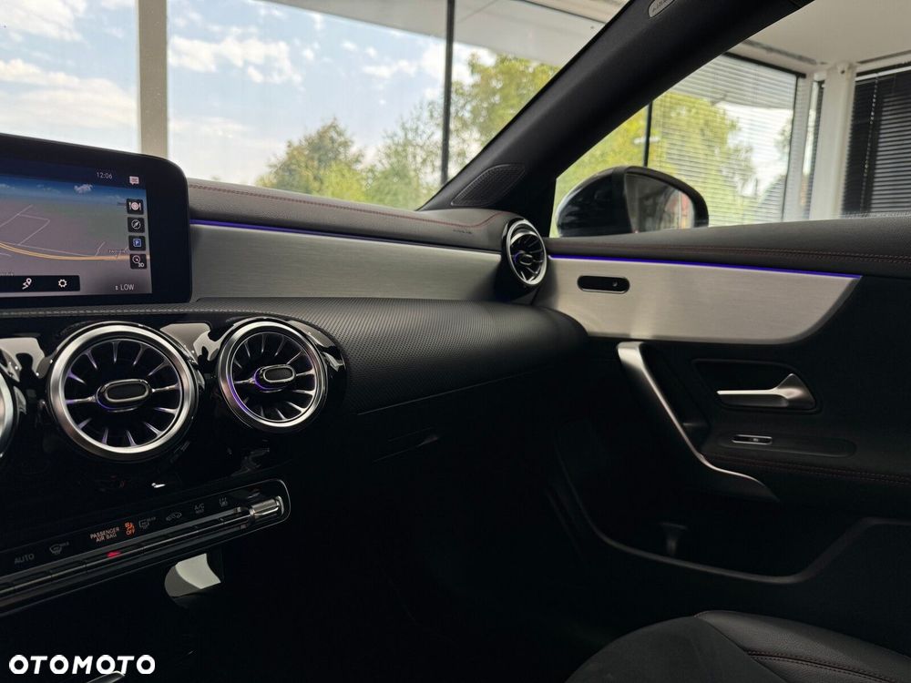 Mercedes-Benz CLA 250 E AMG Line 8G-DCT - 28