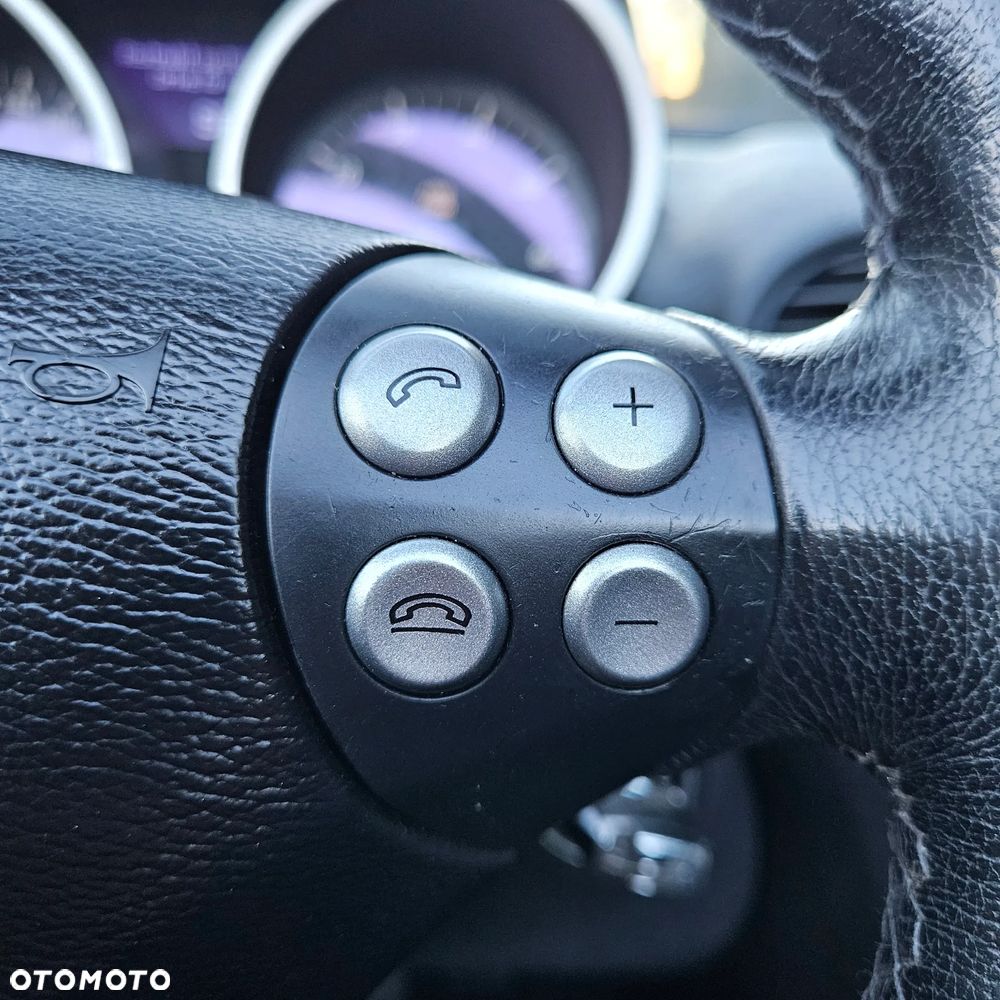 Mercedes-Benz SLK - 32