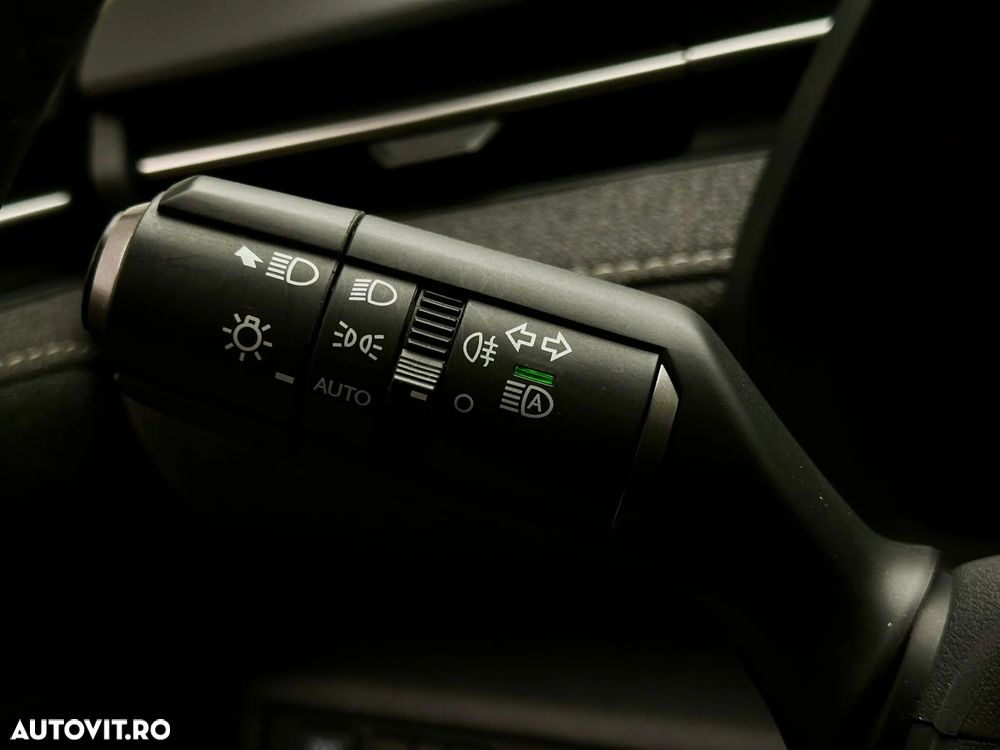 Lexus LBX 1.5 HEV 4x2 CVT Business - 29