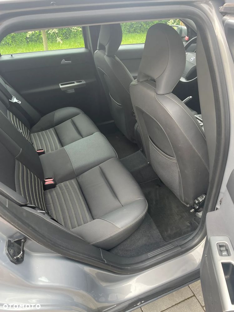 Volvo V50 2.0D - 10