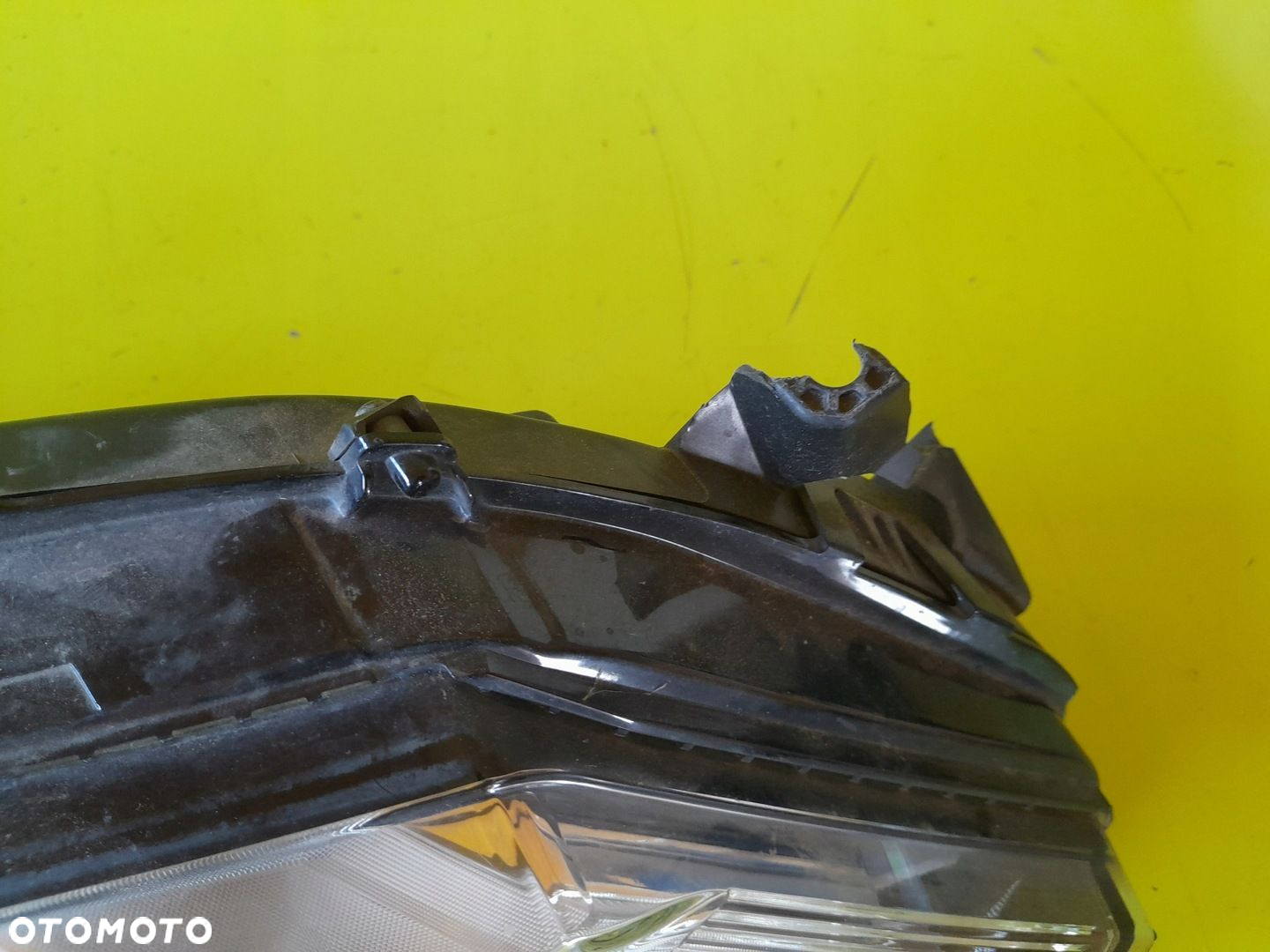 LAMPA LED DRL PRAWY PRZÓD PP EDM92206010 MITSUBISHI ECLIPSE CROSS 21R - 2