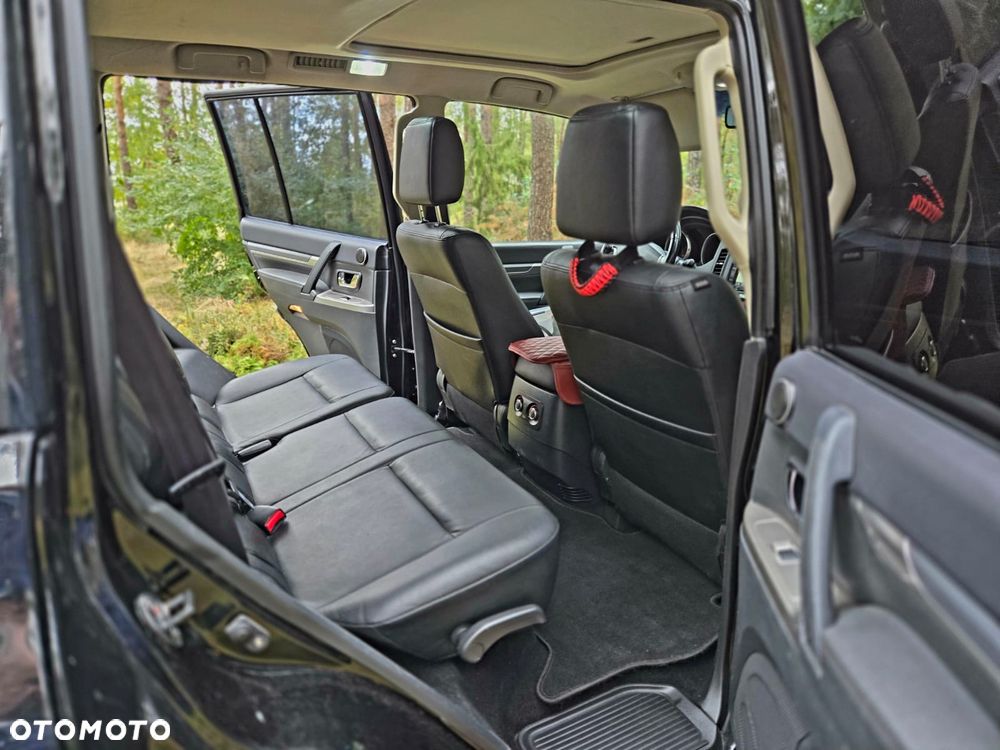 Mitsubishi Pajero 3.2 DI-D Automatik Edition 30 - 11
