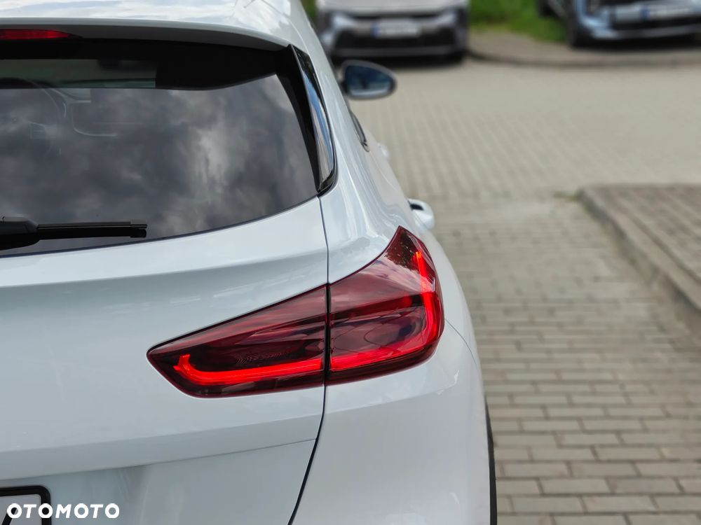 Kia XCeed - 10