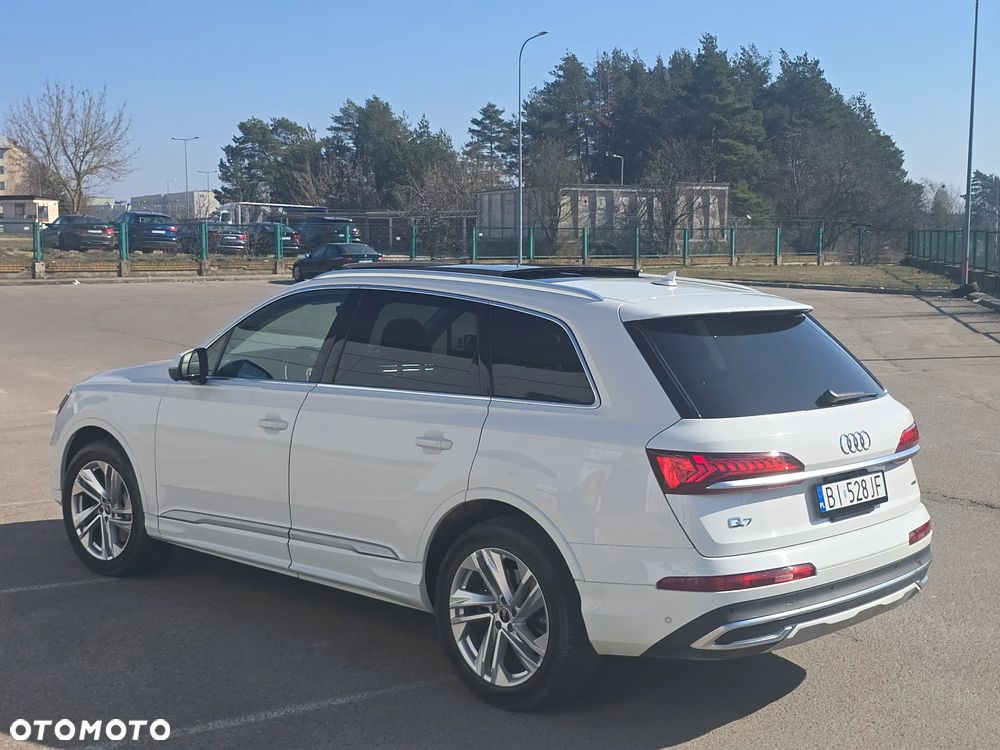 Audi Q7 - 11