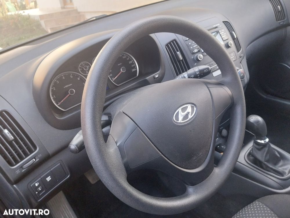 Hyundai i30 1.4 FIFA WM Edition - 19