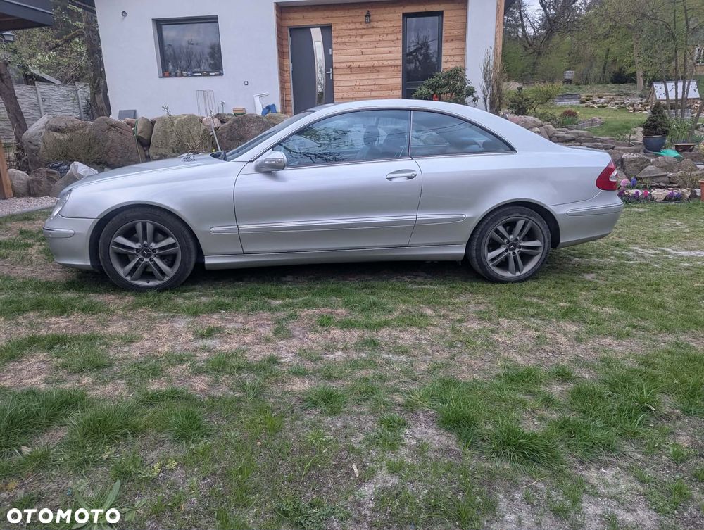 Mercedes-Benz CLK 270 CDI Avantgarde - 6