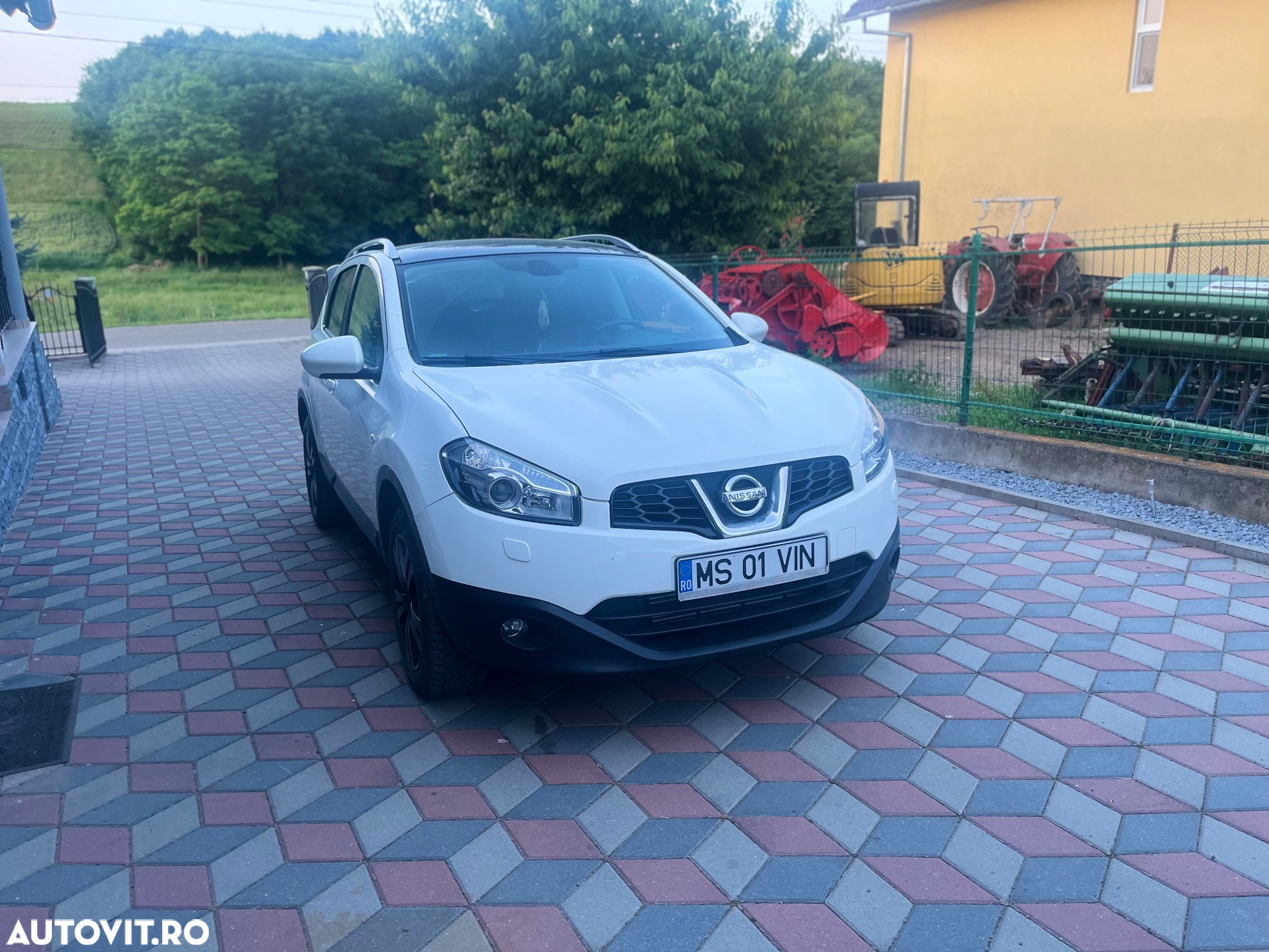 Nissan Qashqai 2.0 DCI DPF Tekna - 3
