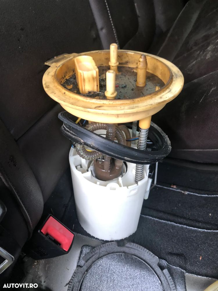 Pompa motorina rezervor combustibil Volkswagen Passat B7 1,6 TDI 2012 - 2