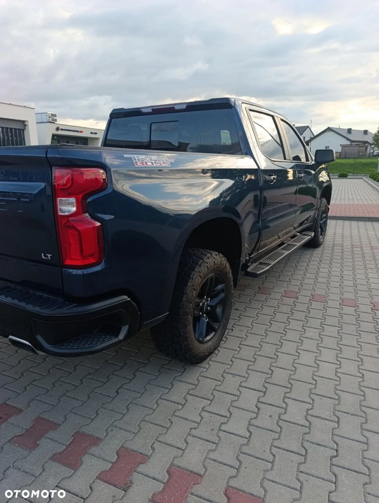 Chevrolet Silverado - 15