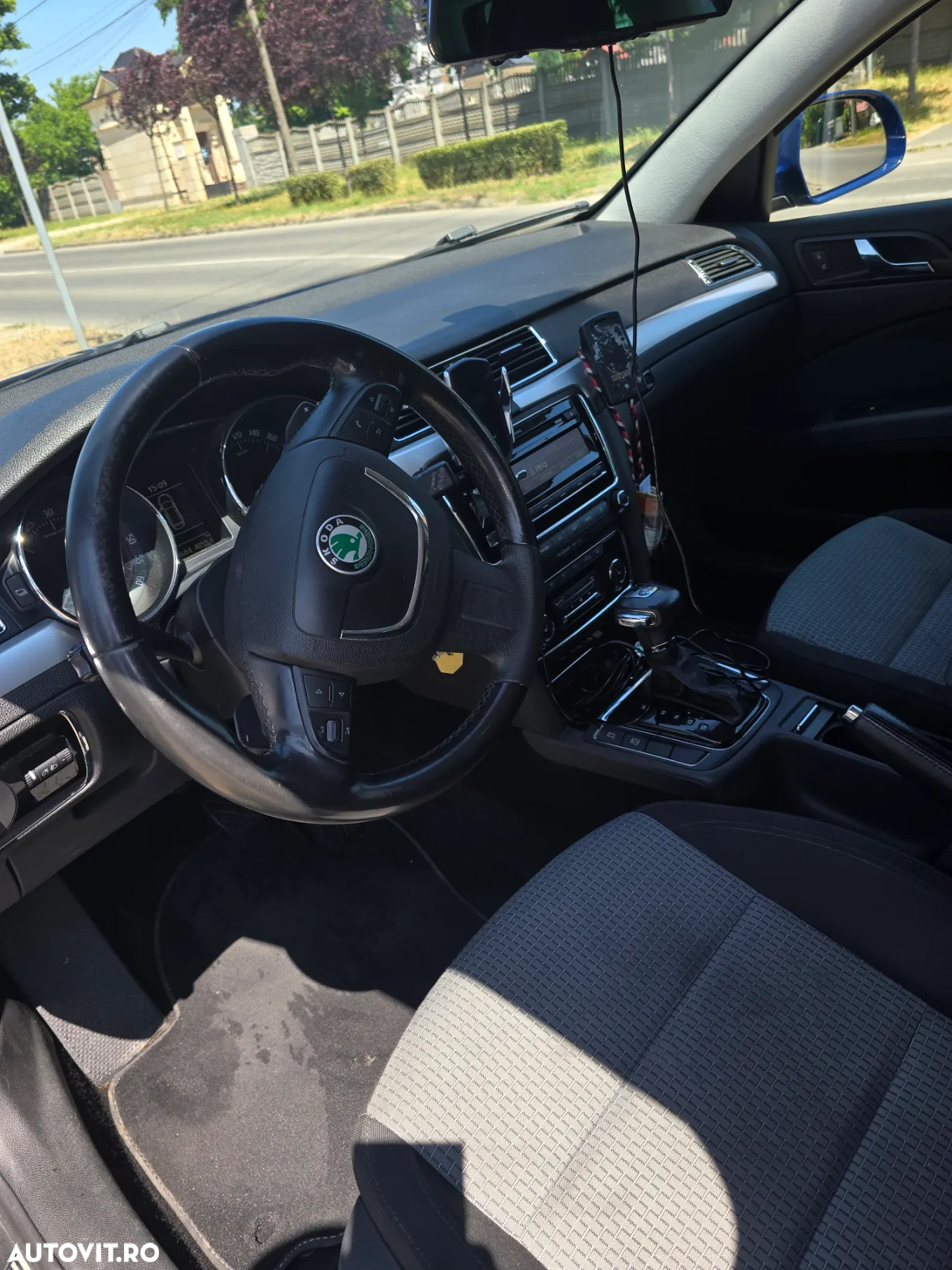 Skoda Superb 2.0 TDI DSG Ambition - 7