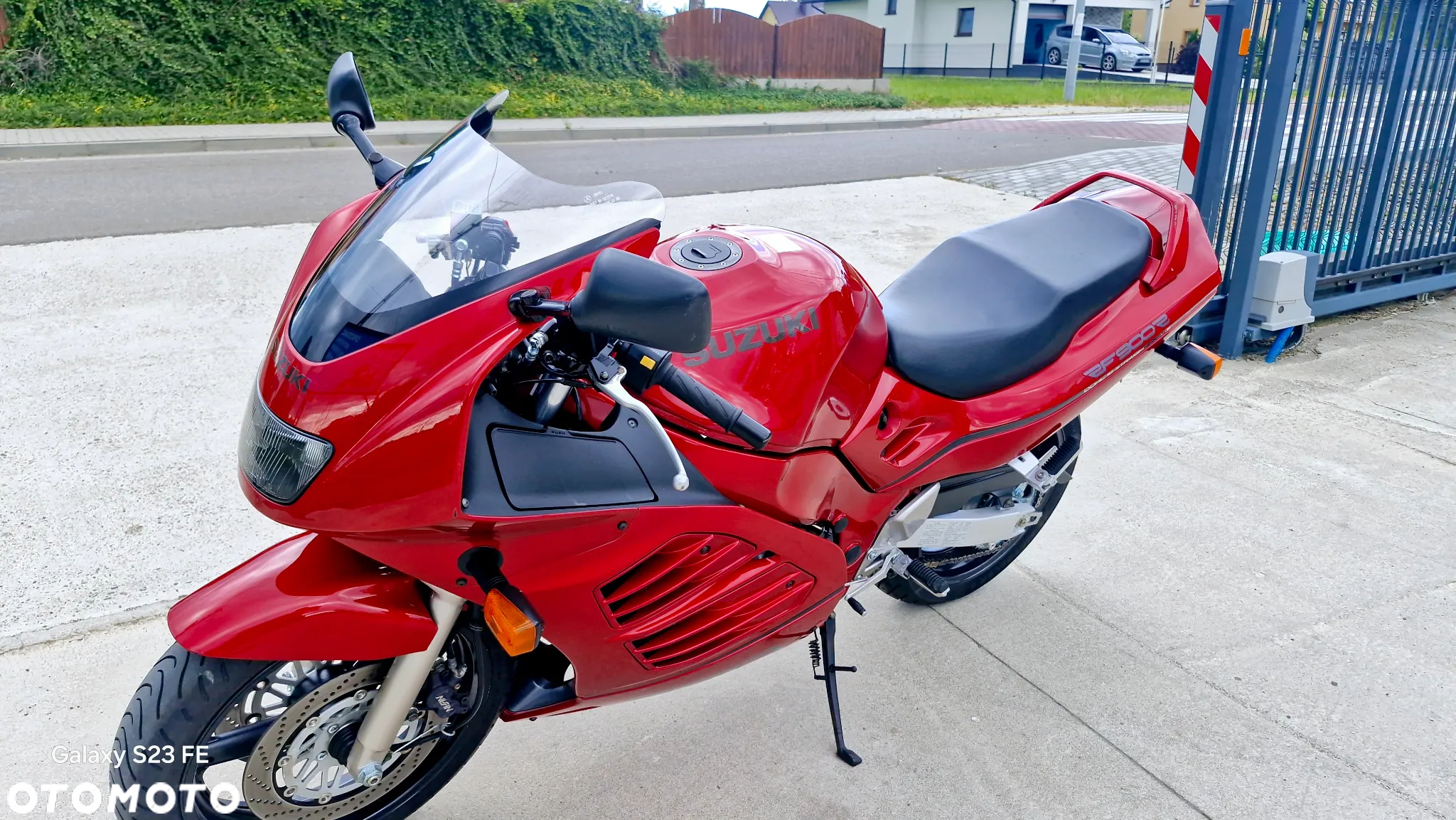 Suzuki RF - 10