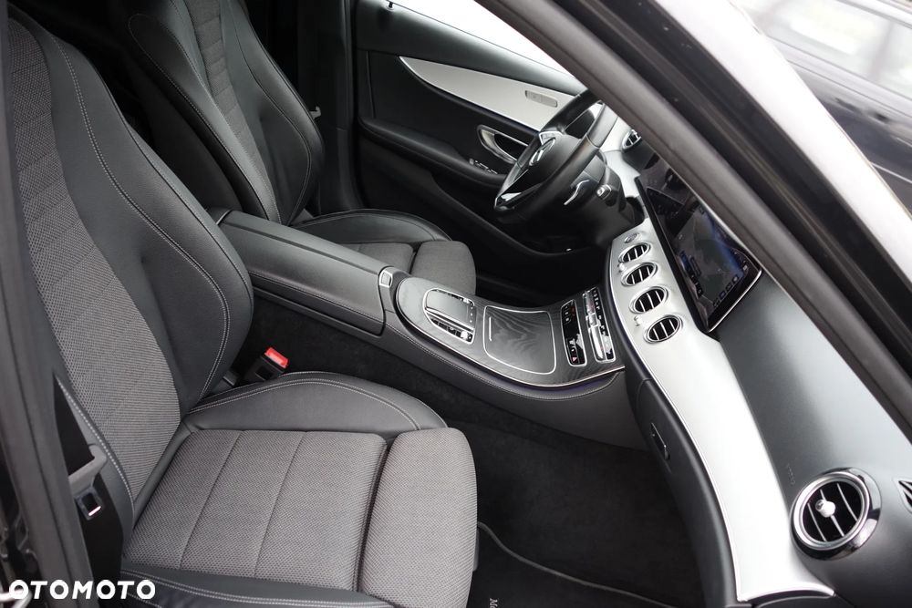 Mercedes-Benz Klasa E 220 d 4-Matic Avantgarde - 10