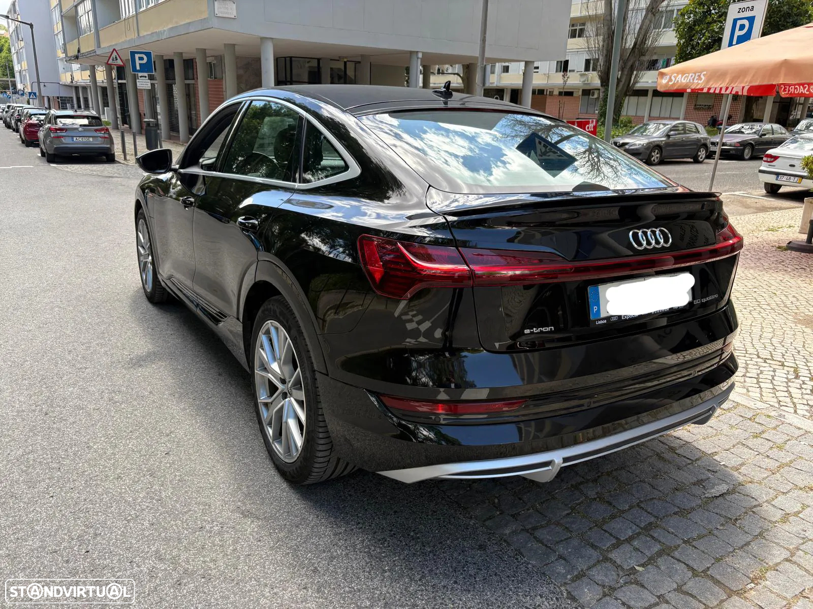 Audi e-tron 50 quattro S line - 13