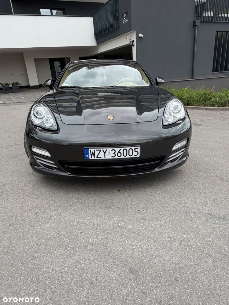 Porsche Panamera - 3