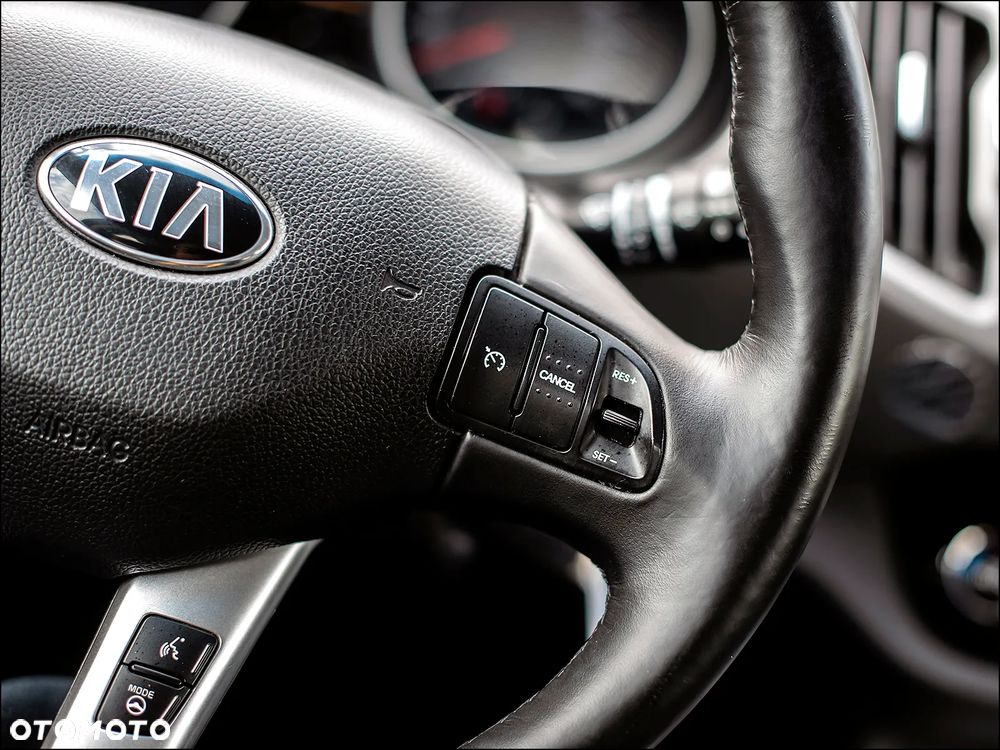 Kia Sportage - 16