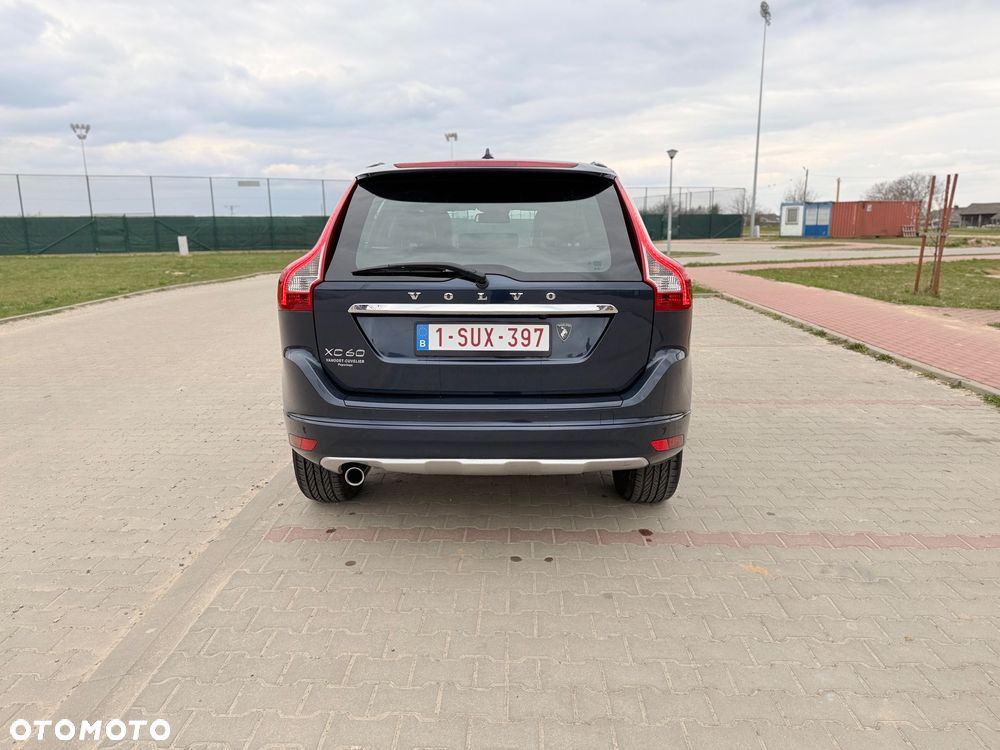 Volvo XC 60 D3 Momentum - 11