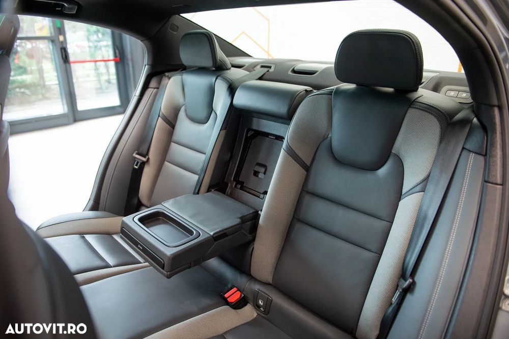 Volvo S60 T8 Recharge AWD Geartronic RDesign - 8