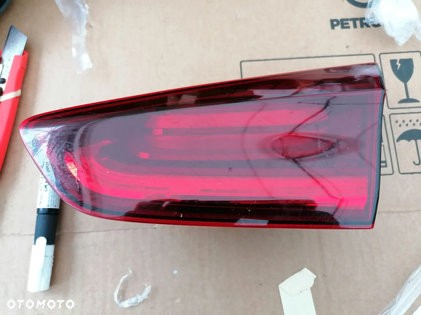 KIA XCEED LAMPA TYLNA PRAWA 92404-J7350