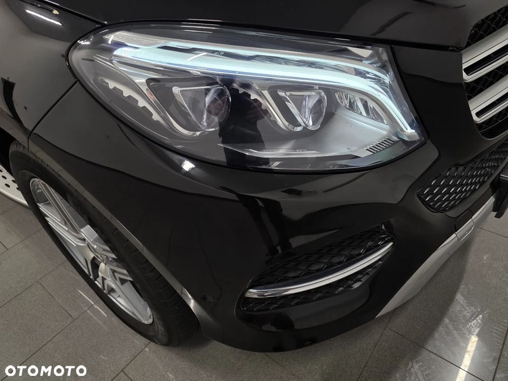 Mercedes-Benz GLE 250 d 4Matic 9G-TRONIC AMG Line - 29