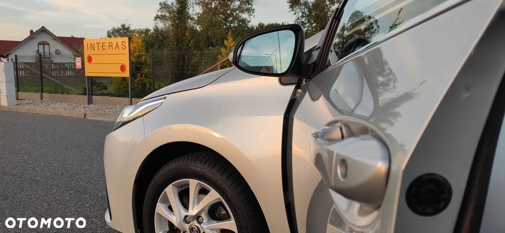 Toyota Corolla 1.6 Comfort - 16