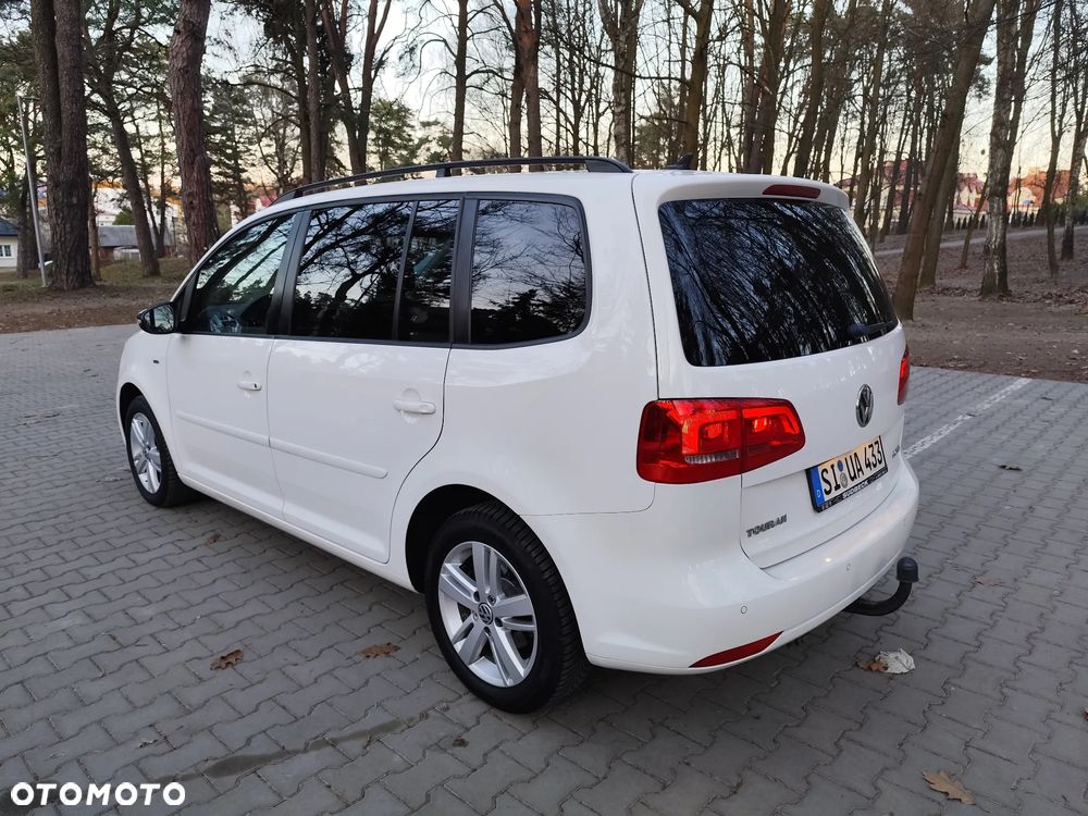 Volkswagen Touran 2.0 TDI DPF BlueMotion Technology MATCH - 8