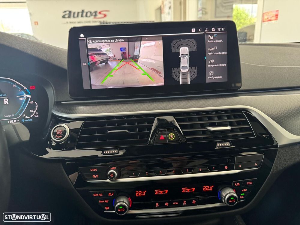 BMW 530 e Pack M - 25