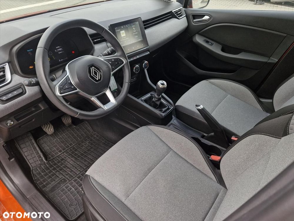 Renault Clio - 7