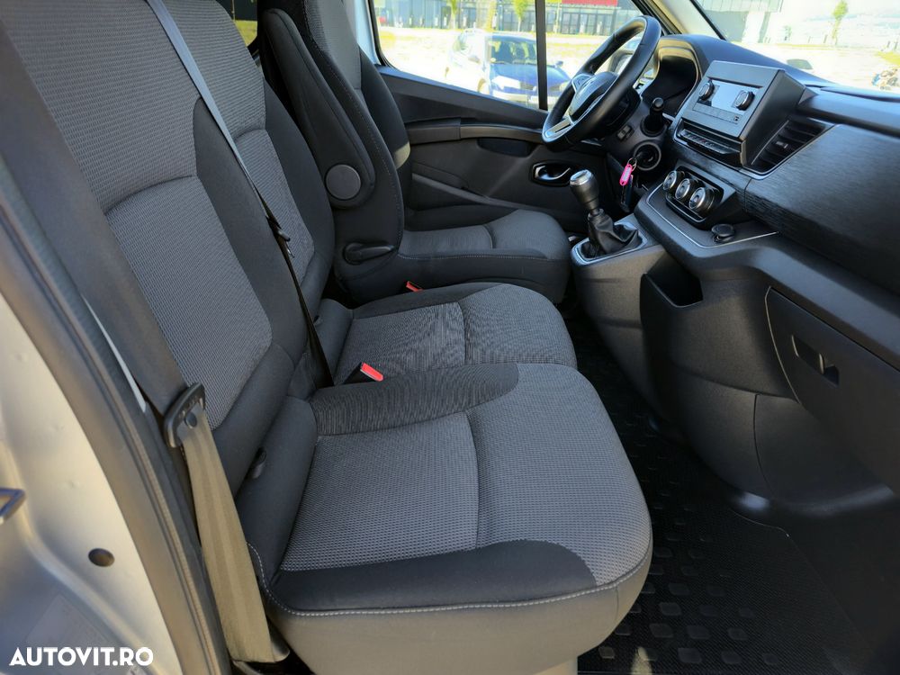 Renault Trafic - 13