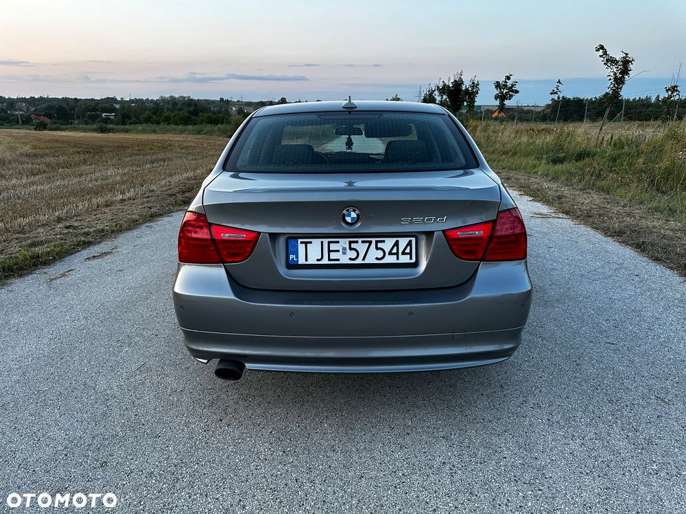 BMW Seria 3 320d Efficient Dynamics - 4