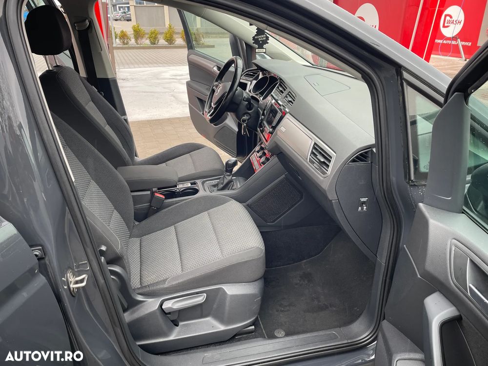 Volkswagen Touran 2.0 TDI SCR (BlueMotion Technology) DSG Comfortline - 10