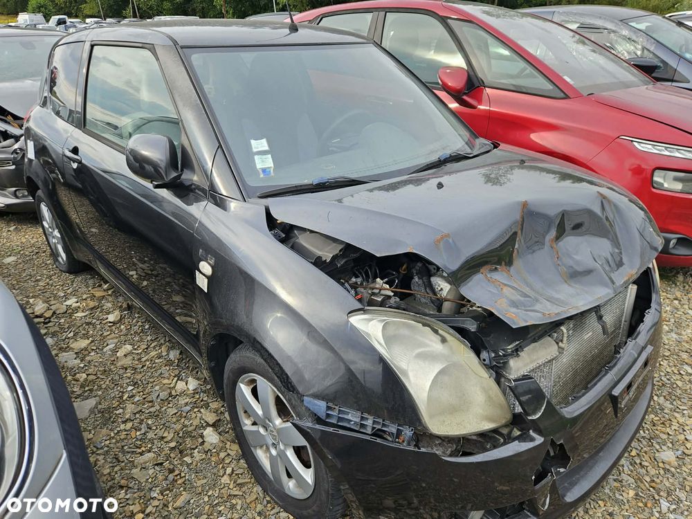 Suzuki Swift 1.3 DDiS Comfort - 5