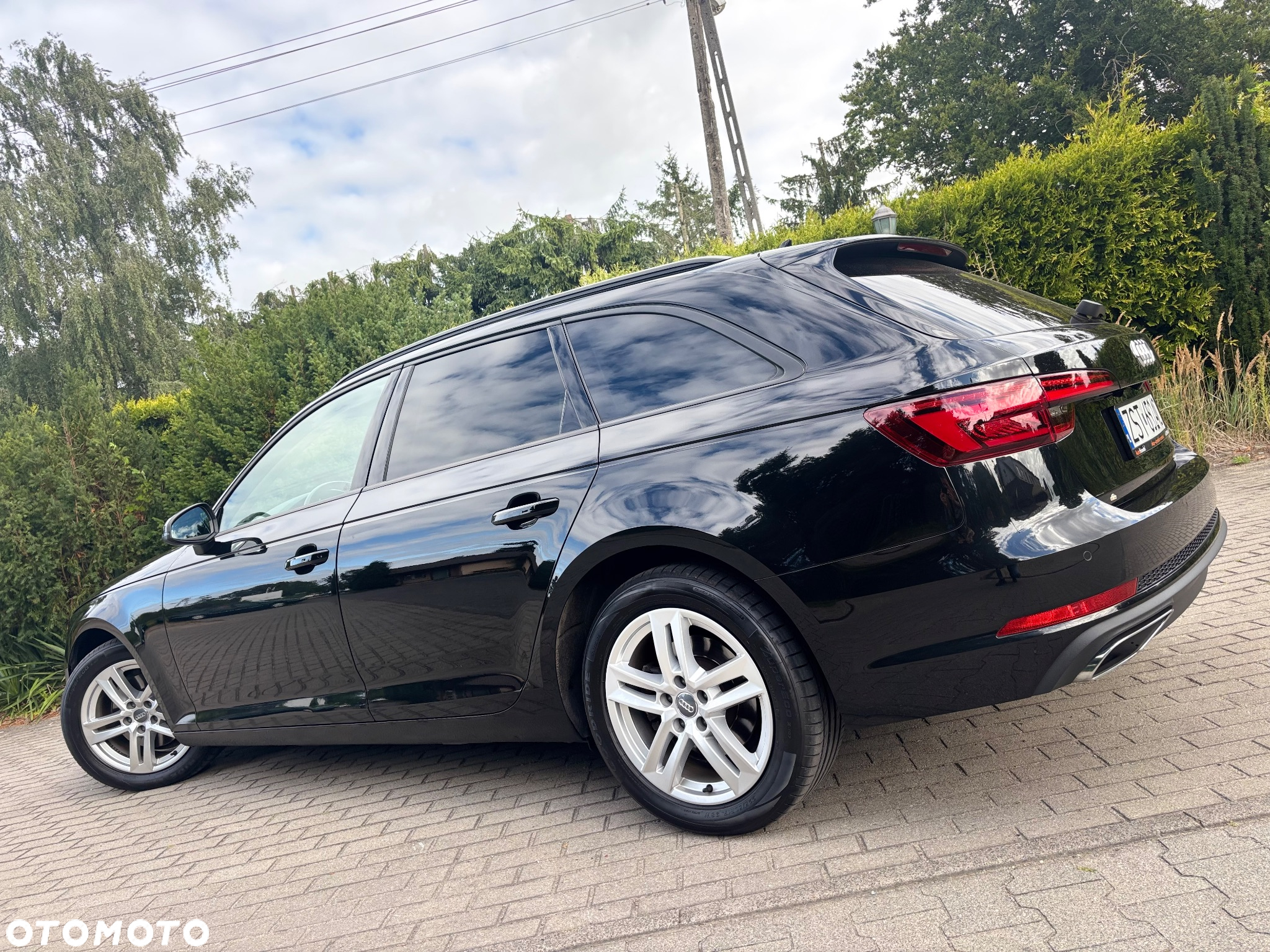Audi A4 2.0 TDI Design S tronic - 11