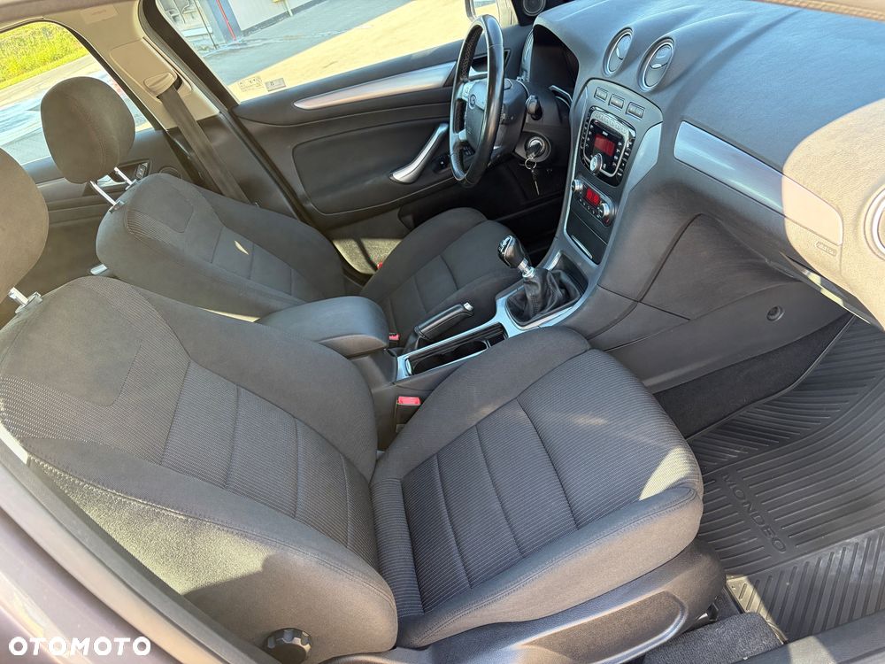 Ford Mondeo 1.6 Eco Boost Titanium - 16
