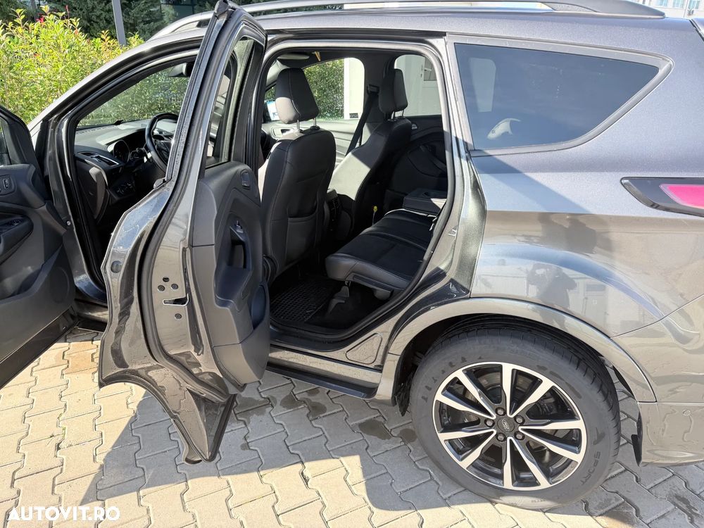 Ford Kuga - 13