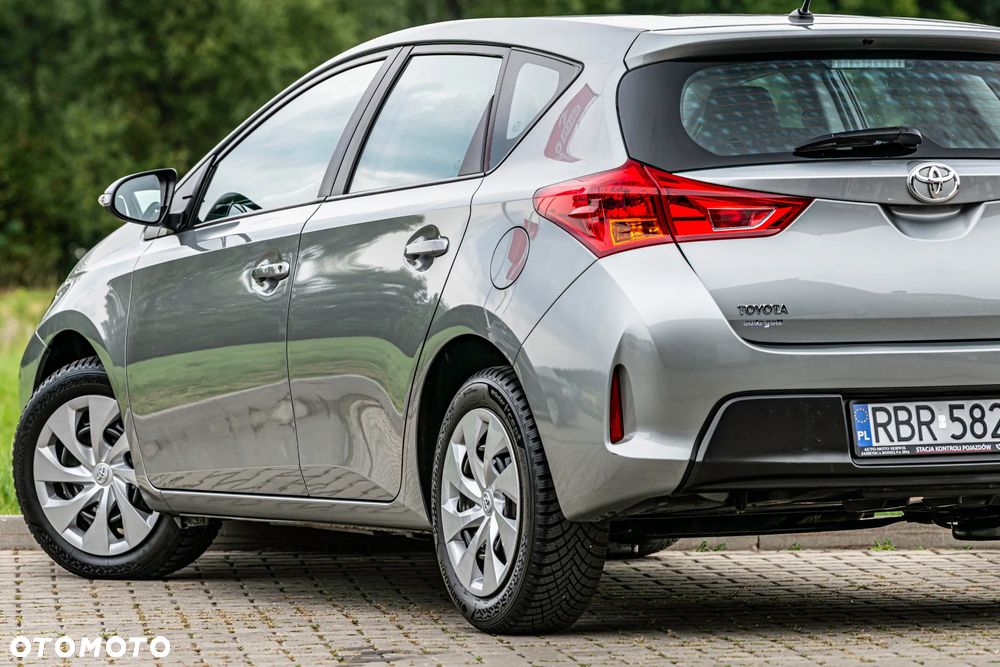 Toyota Auris 1.33 Dual-VVT-i Comfort - 16