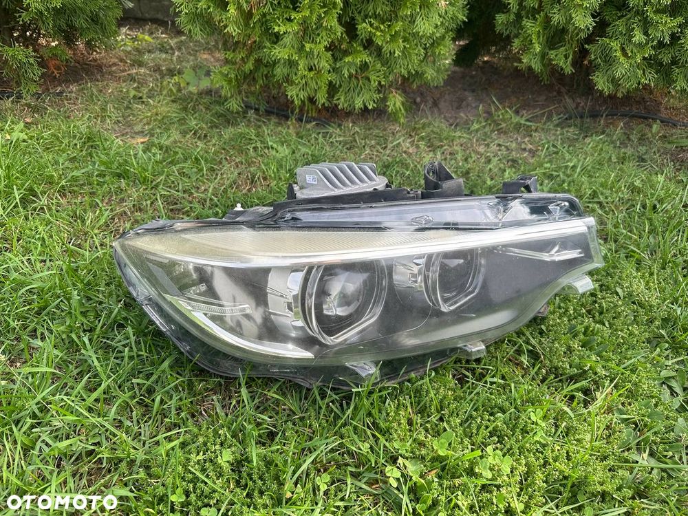 Lewa Lampa BMW F32 LCI - 2