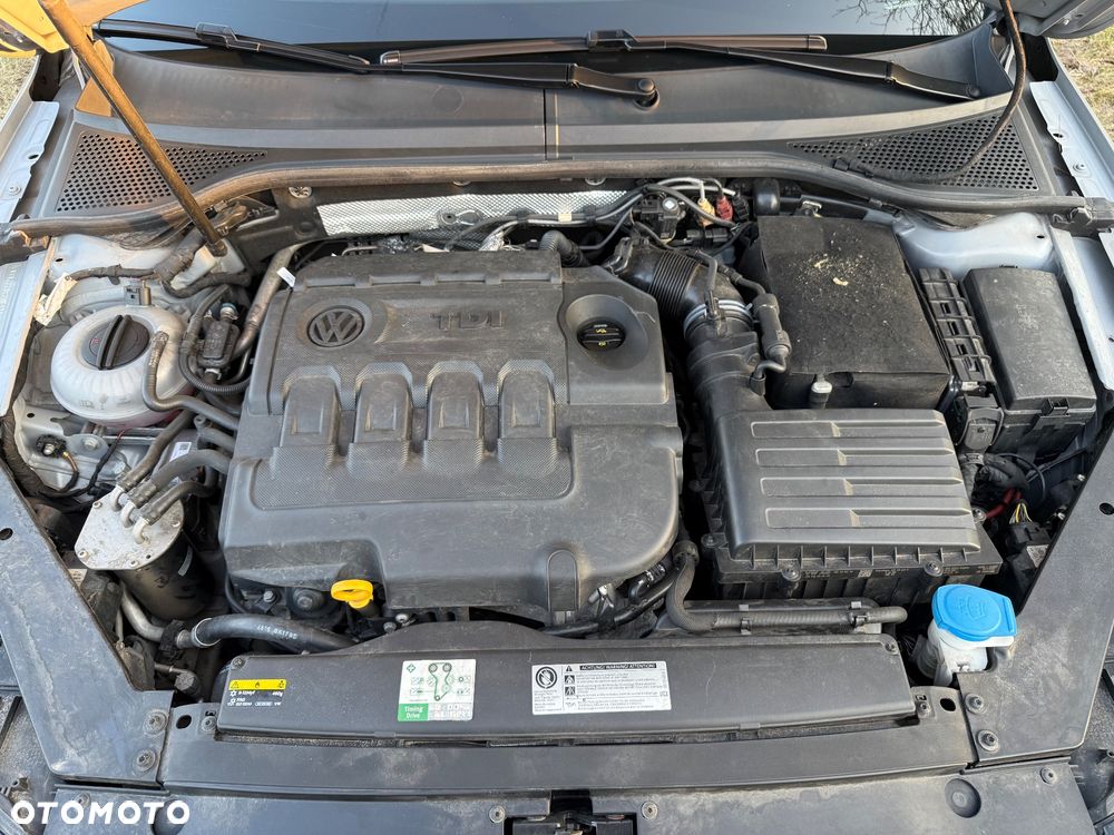 Volkswagen Passat Variant 2.0 TDI SCR (BlueMotion Technology) Highline - 12